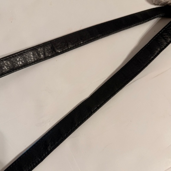 Relic Zip Around Crossbody Black Handbag Vegan Leather Adjustable Strap - Picture 7 of 15